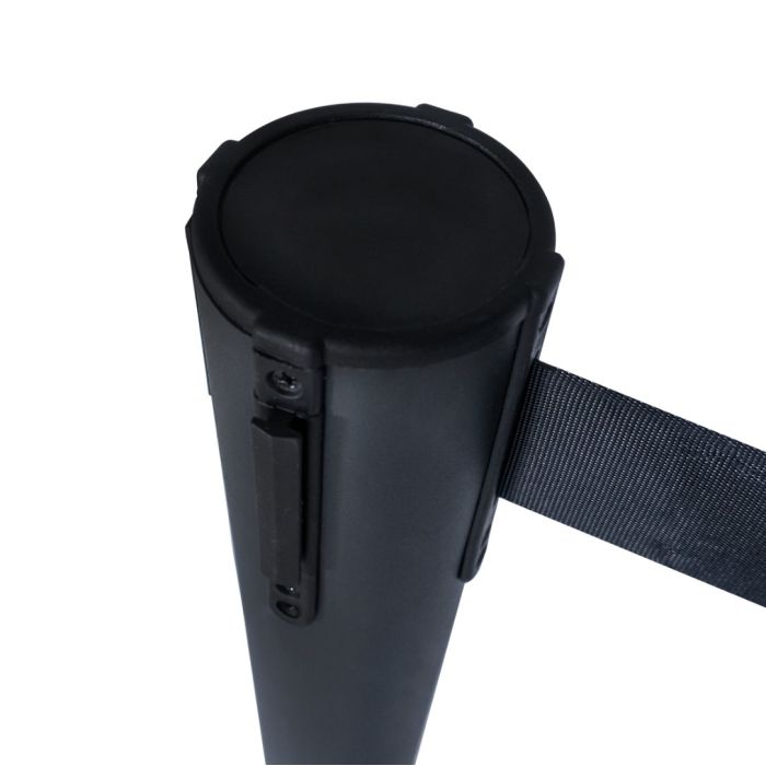 Pedestal organizador de fila preto fosco em inox com fita retrátil preta